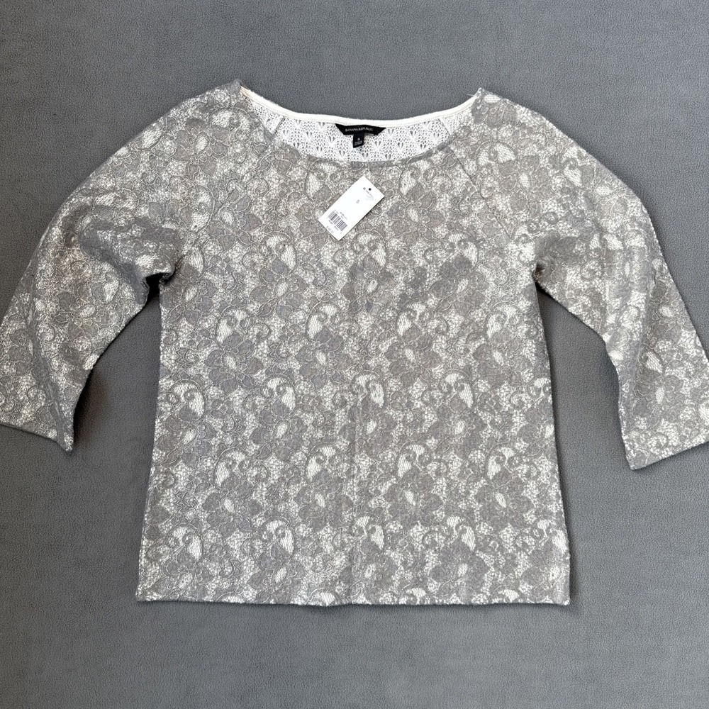 Banana Republic Top Womens Small Gray Silver Bonded Lace Elegant Blouse NWT